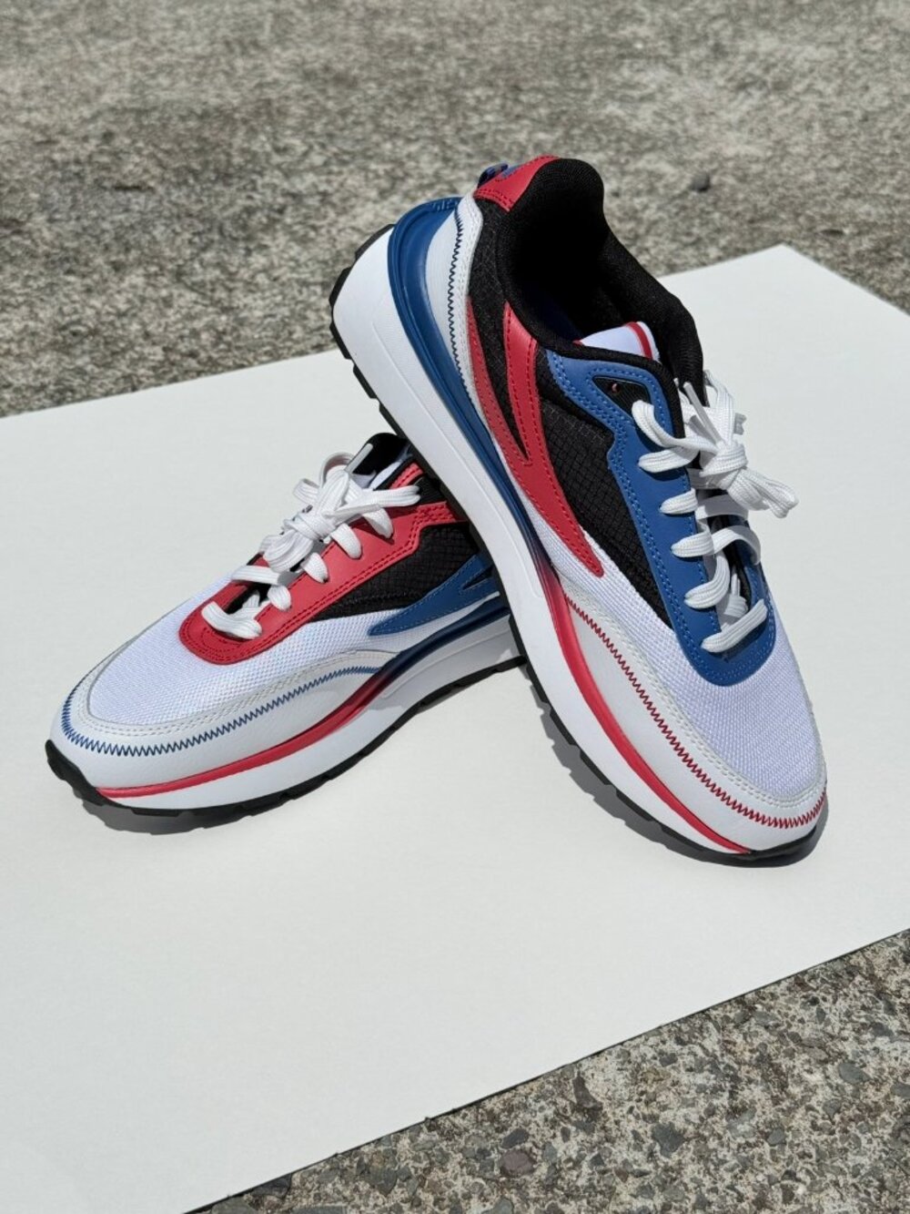 FILA Renno Celebrations Sneaker Men's Size 9 Red/White/Blue